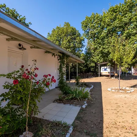 Iri.mia Nature Jaktstuga Sklithro (Melivoia)